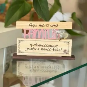 Enfeite Família Abençoada: Amor e Gratidão em Seu Lar