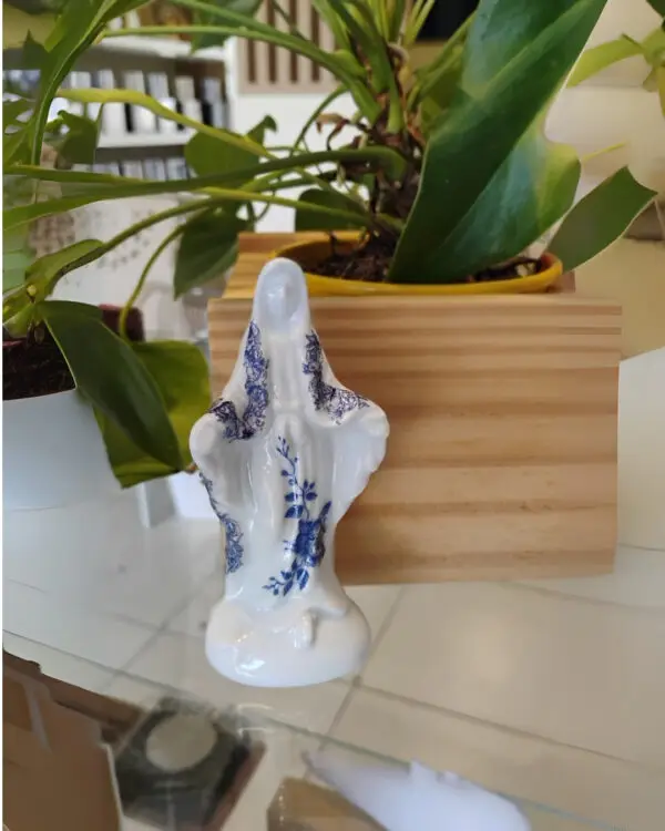 Imagem Nossa Senhora das Graças Porcelana - Elegância e Fé