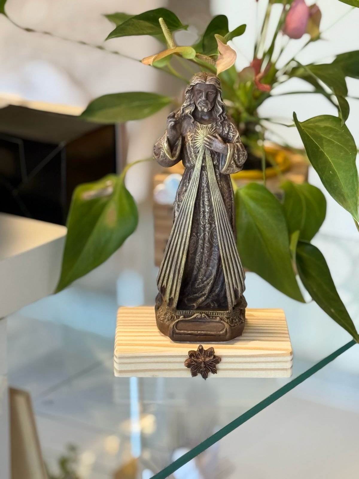 Imagem Sagrado Coração de Jesus em Resina | Mãe de Deus Aju