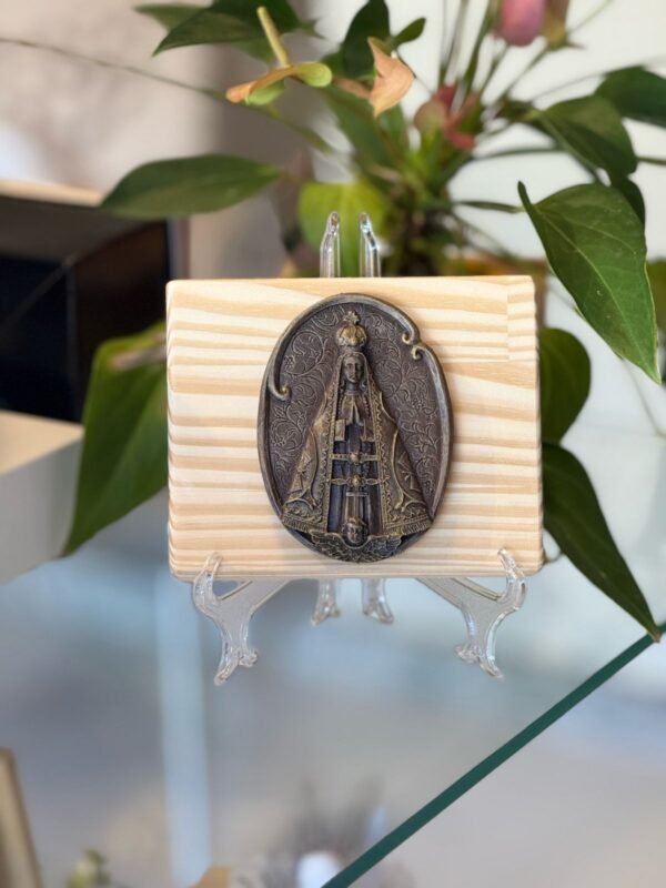 Medalhão de Mesa Nossa Senhora Aparecida em Madeira | Decoração Católica