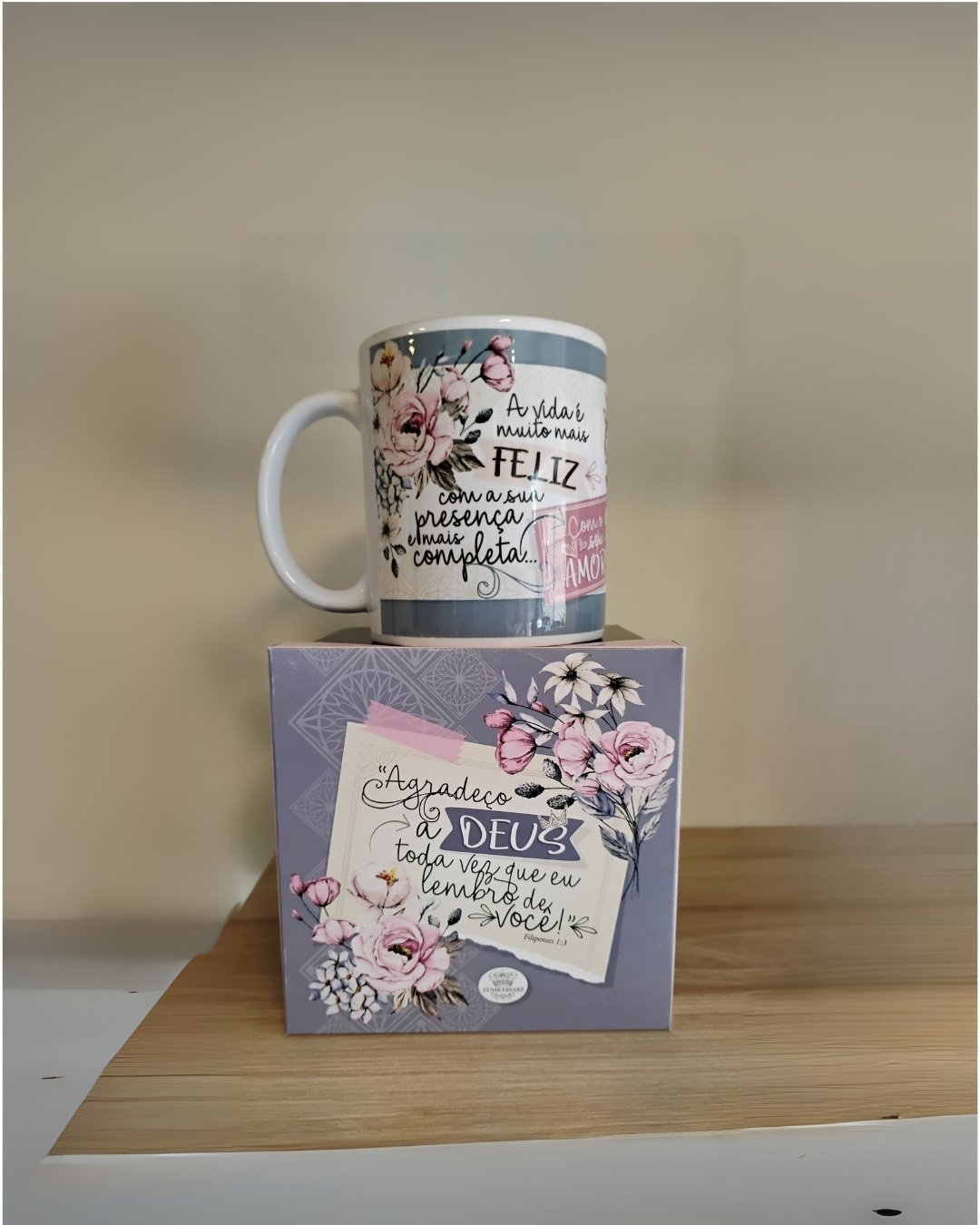Caneca "Vida Feliz com Você" e Caixa "Agradeço a Deus" | Mãe de Deus Aju