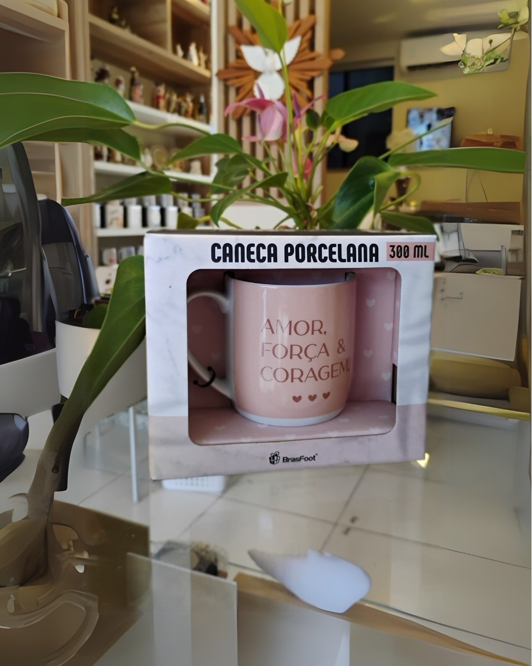 Caneca Rosa "Amor, Força & Coragem" 300ml | Brasfoot | Mãe de Deus Aju
