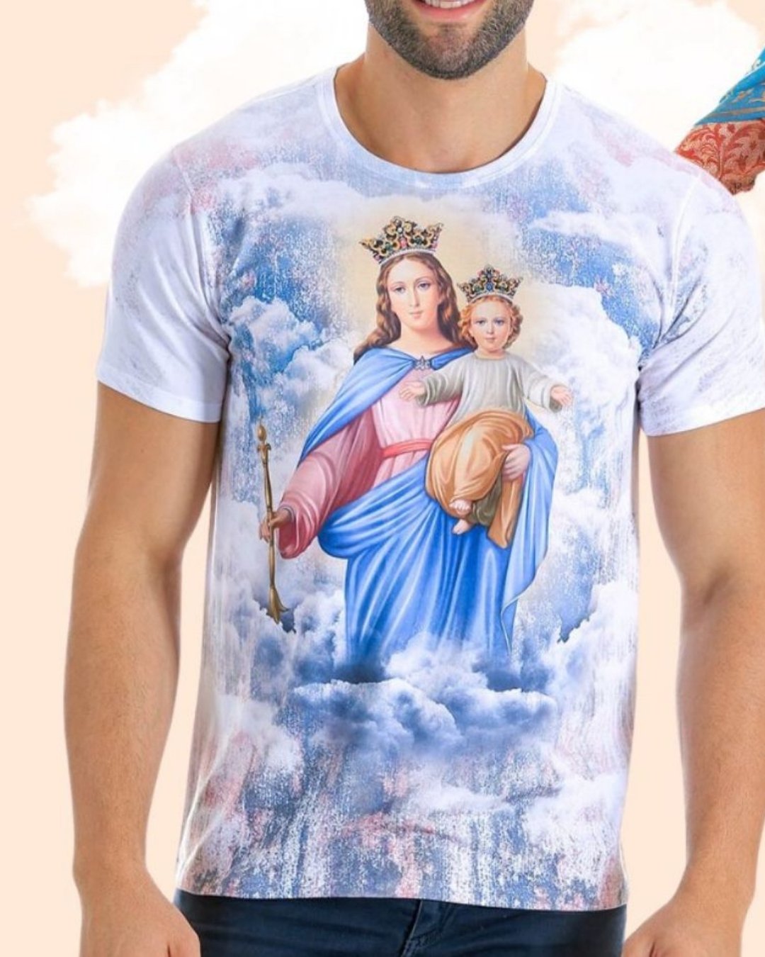 Encontre a camisa de Nossa Senhora com o Menino Jesus para homens. Estampa detalhada, tecido confortável e a melhor forma de expressar sua fé.