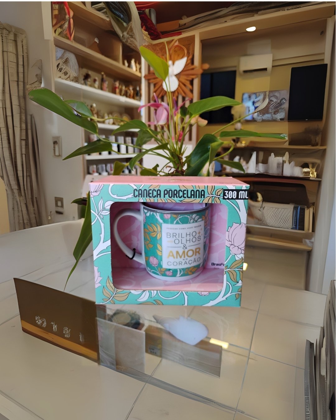 Caneca "Brilho nos Olhos e Amor no Coração" 300ml | Brasfoot | Mãe de Deus Aju