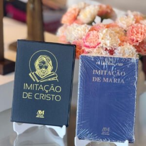 Descubra o caminho da santidade com os livros clássicos Imitação de Cristo e Imitação de Maria. Encontre inspiração para uma vida de fé.